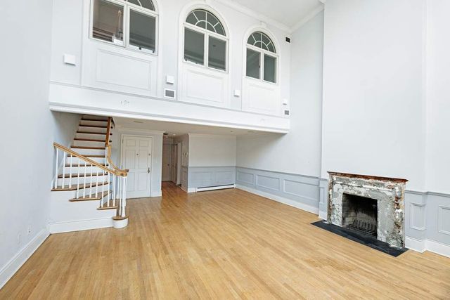 238 W 11th Street, New York City, NY 10014