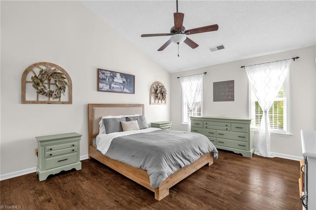 1516 Squires Lane, Kernersville, NC 27284