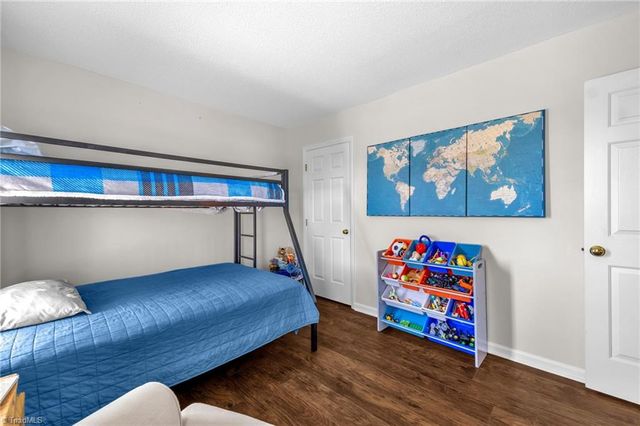 1516 Squires Lane, Kernersville, NC 27284
