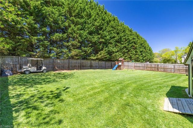 1516 Squires Lane, Kernersville, NC 27284