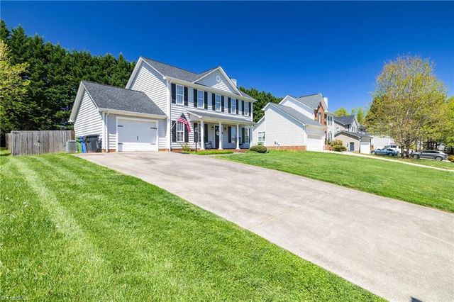 1516 Squires Lane, Kernersville, NC 27284