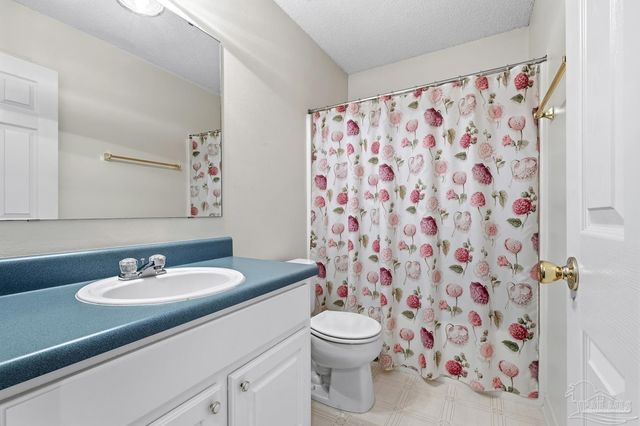 1683 Condor Dr, Pensacola, FL 32533