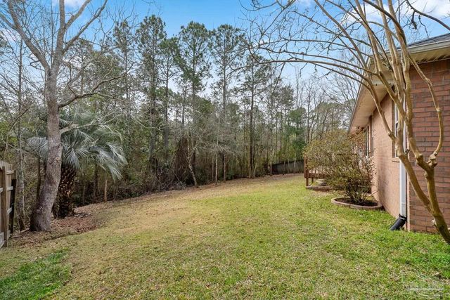 1683 Condor Dr, Pensacola, FL 32533