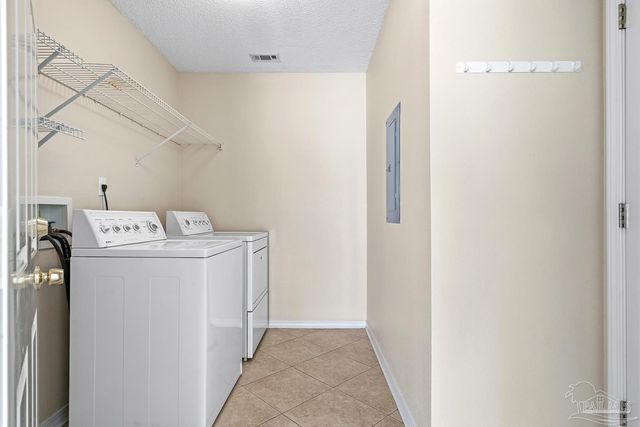 1683 Condor Dr, Pensacola, FL 32533