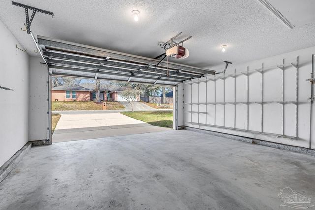 1683 Condor Dr, Pensacola, FL 32533