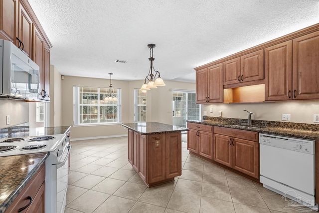 1683 Condor Dr, Pensacola, FL 32533