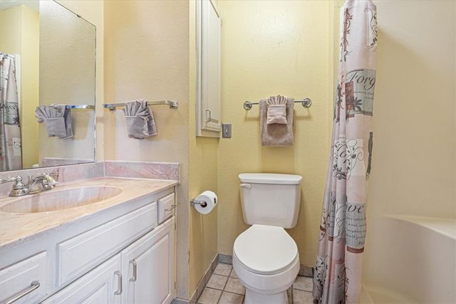 15 Venus Avenue, Holiday Island, AR 72631
