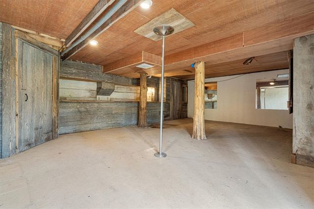 15 Venus Avenue, Holiday Island, AR 72631