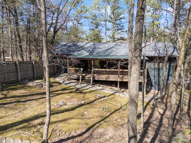 15 Venus Avenue, Holiday Island, AR 72631