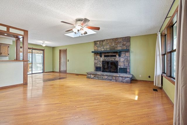 15 Venus Avenue, Holiday Island, AR 72631