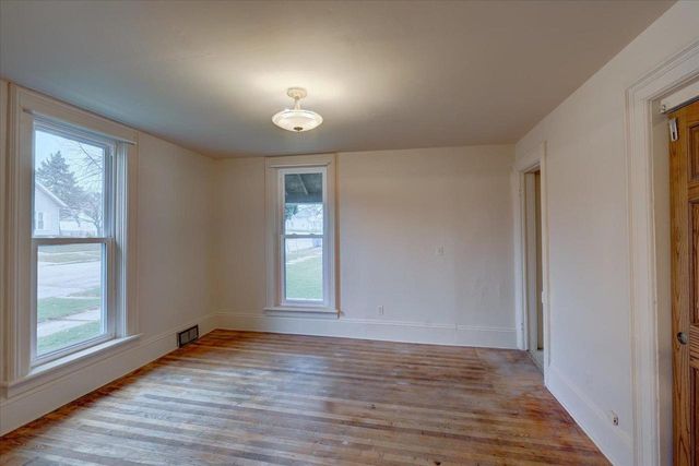 401 S Montgomery Street, Watertown, WI 53094