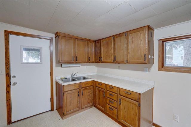 401 S Montgomery Street, Watertown, WI 53094