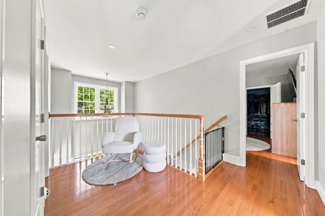 60 Avery St, New Bedford, MA 02745