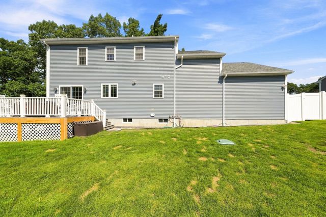 60 Avery St, New Bedford, MA 02745