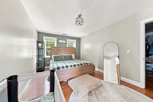 60 Avery St, New Bedford, MA 02745