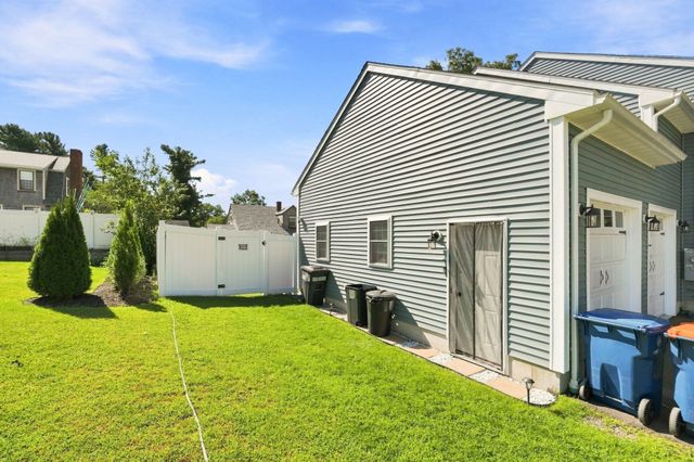 60 Avery St, New Bedford, MA 02745