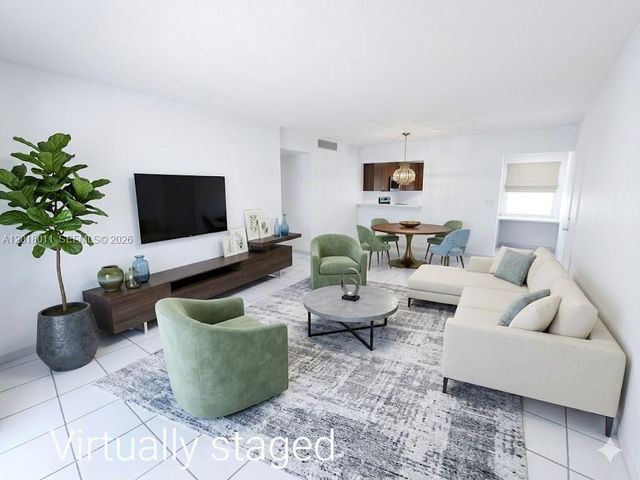 1590 W 46th St 117, Hialeah, FL 33012