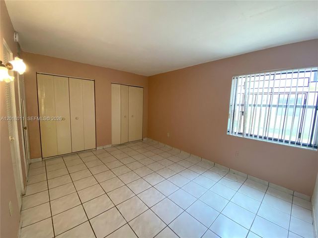 1590 W 46th St 117, Hialeah, FL 33012