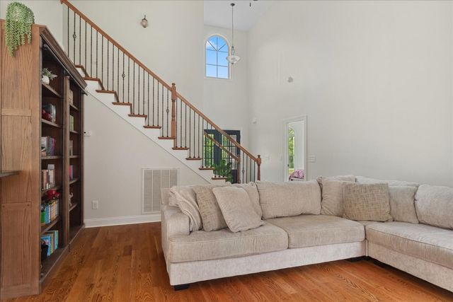 185 Hillside Cove Ln, Woodbury, TN 37190