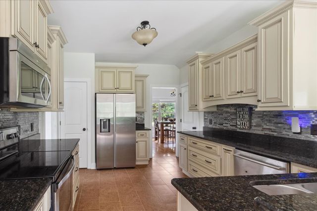 185 Hillside Cove Ln, Woodbury, TN 37190
