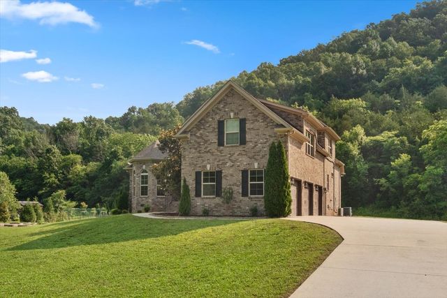 185 Hillside Cove Ln, Woodbury, TN 37190