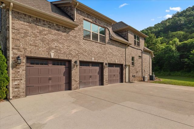 185 Hillside Cove Ln, Woodbury, TN 37190
