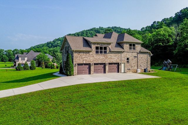 185 Hillside Cove Ln, Woodbury, TN 37190