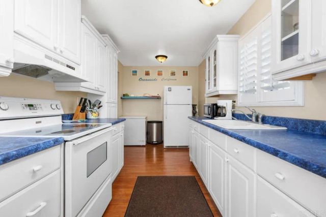 3240 Calle Osuna, Oceanside, CA 92056