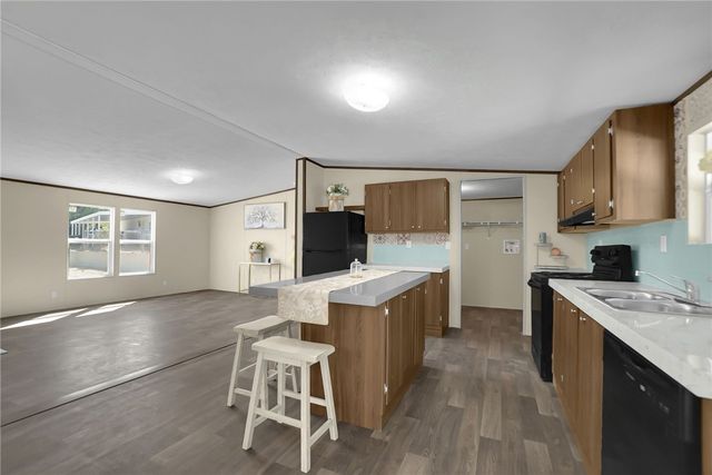 13984 Victoria Dr, Victorville, CA 92395