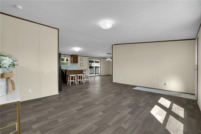 13984 Victoria Dr, Victorville, CA 92395