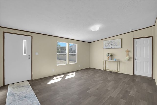 13984 Victoria Dr, Victorville, CA 92395