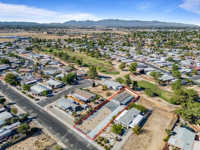 13984 Victoria Dr, Victorville, CA 92395