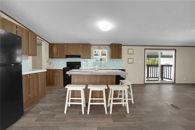 13984 Victoria Dr, Victorville, CA 92395