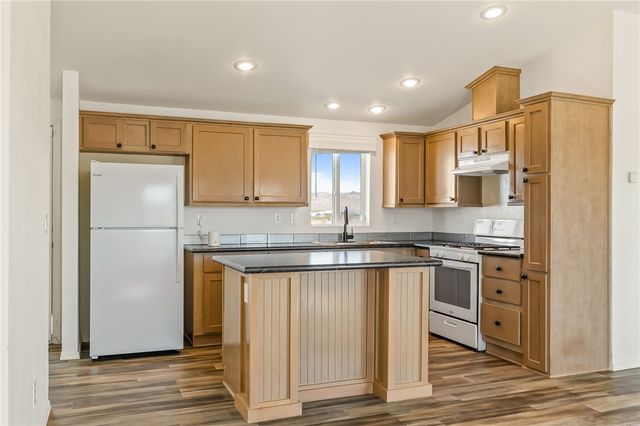 3534 N Eloy Road, Golden Valley, AZ 86413