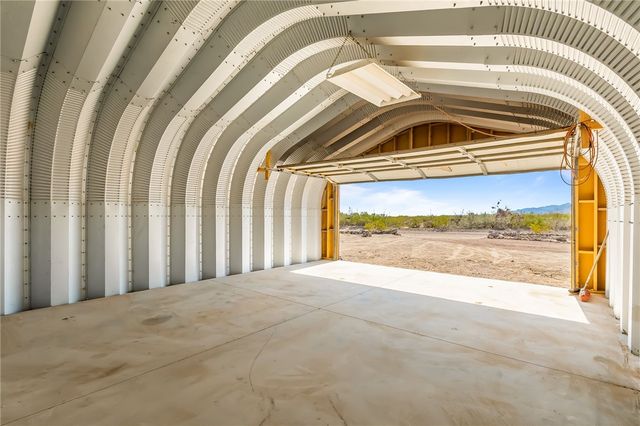 3534 N Eloy Road, Golden Valley, AZ 86413