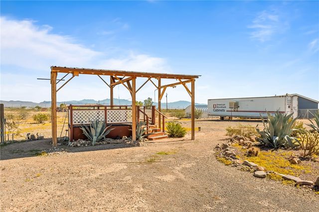 3534 N Eloy Road, Golden Valley, AZ 86413