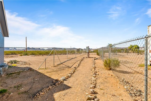 3534 N Eloy Road, Golden Valley, AZ 86413