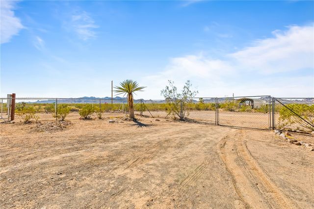 3534 N Eloy Road, Golden Valley, AZ 86413