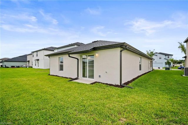 17556 monte isola WAY, North Fort Myers, FL 33917