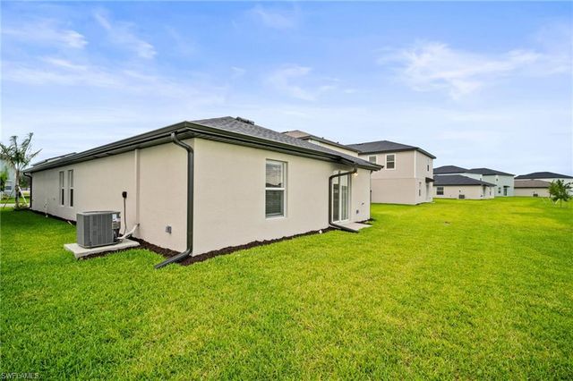 17556 monte isola WAY, North Fort Myers, FL 33917