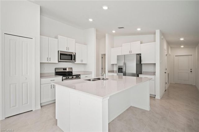 17556 monte isola WAY, North Fort Myers, FL 33917