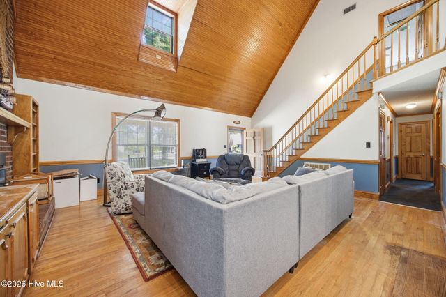 934 Falcon Circle, Greenville, NC 27834