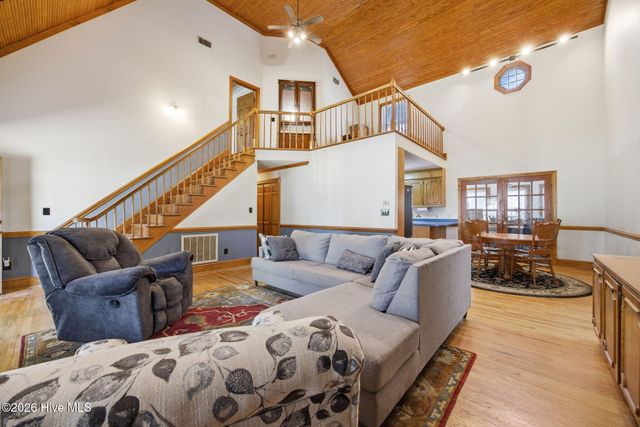 934 Falcon Circle, Greenville, NC 27834