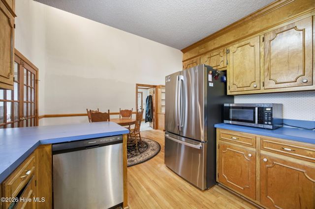 934 Falcon Circle, Greenville, NC 27834