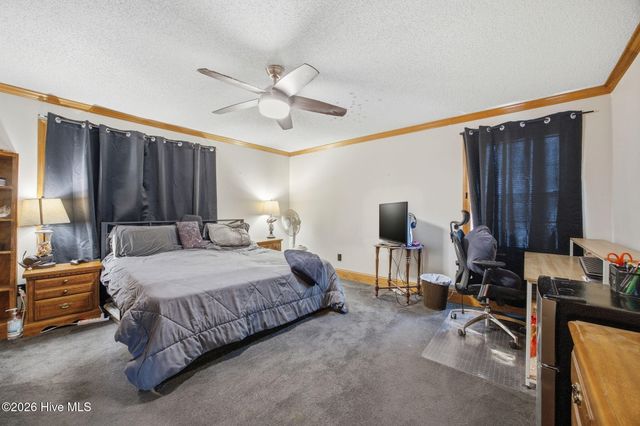 934 Falcon Circle, Greenville, NC 27834