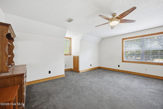 934 Falcon Circle, Greenville, NC 27834