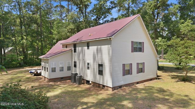 934 Falcon Circle, Greenville, NC 27834