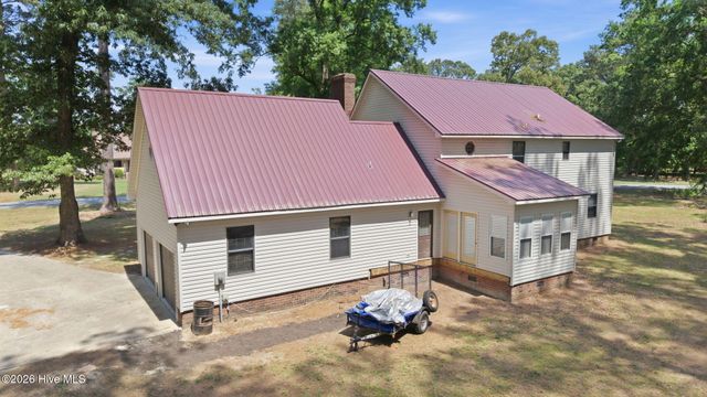 934 Falcon Circle, Greenville, NC 27834