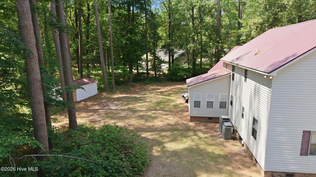 934 Falcon Circle, Greenville, NC 27834