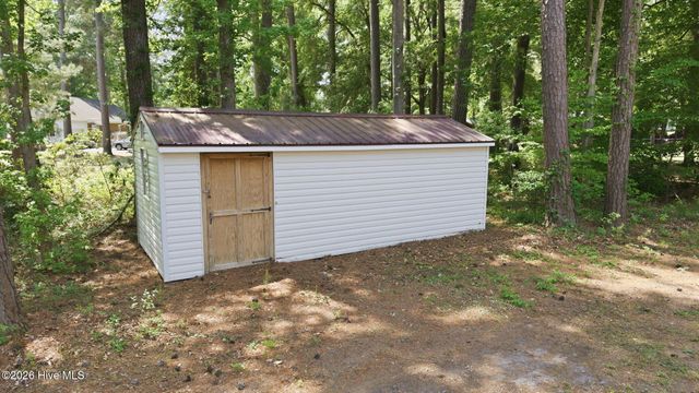 934 Falcon Circle, Greenville, NC 27834
